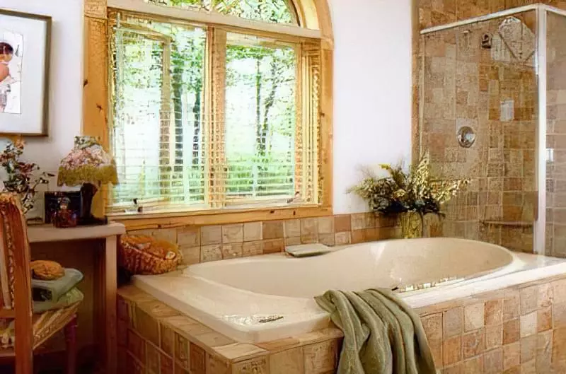 Облаштування ванної в приватному будинку: планування, дизайн та оздоблення 3