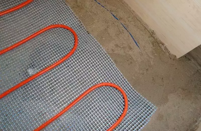 Нагрівальні мати для теплої підлоги: монтаж під плитку і підключення 6