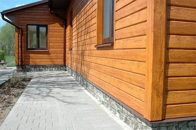 Чим краще обшити дерев'яний будинок зовні, вибір і застосування матеріалів 11