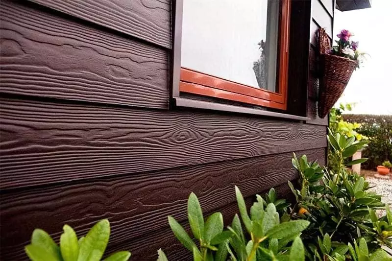 Чим краще обшити дерев'яний будинок зовні, вибір і застосування матеріалів 14