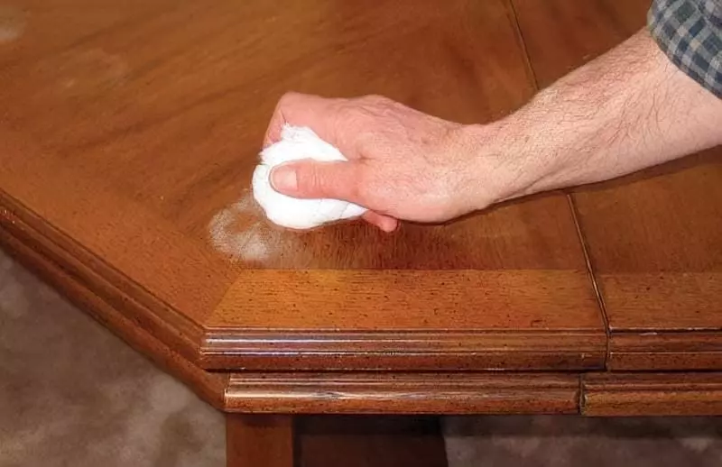 Як переробити старі меблі своїми руками 2