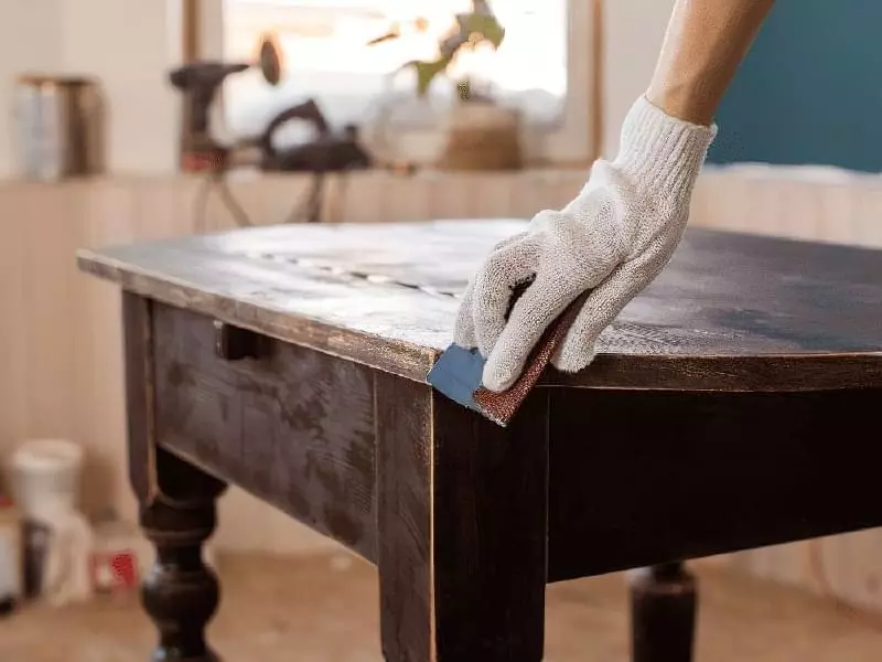Як переробити старі меблі своїми руками 4