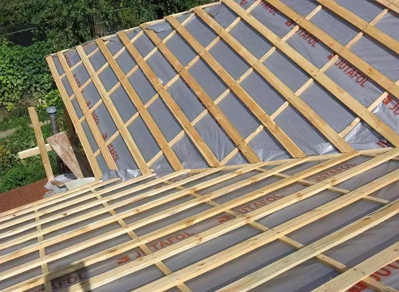 Види покрівельних матеріалів для різних типів дахів 3