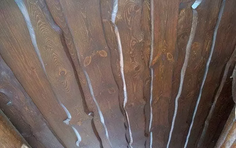 Чим обробити стелю в дерев'яному будинку – огляд матеріалів 6
