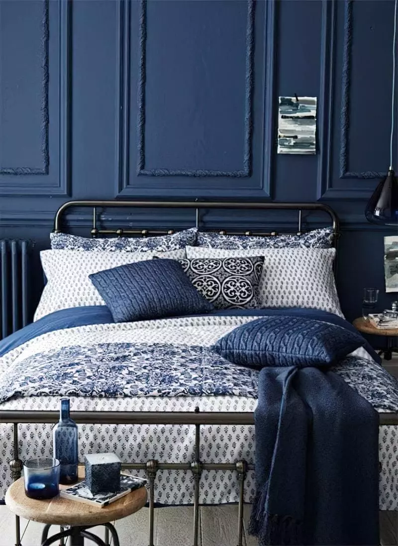 Синій колір в інтер'єрі спальні - відтінки захоплюючі дух 20