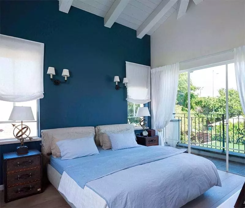 Синій колір в інтер'єрі спальні - відтінки захоплюючі дух 31