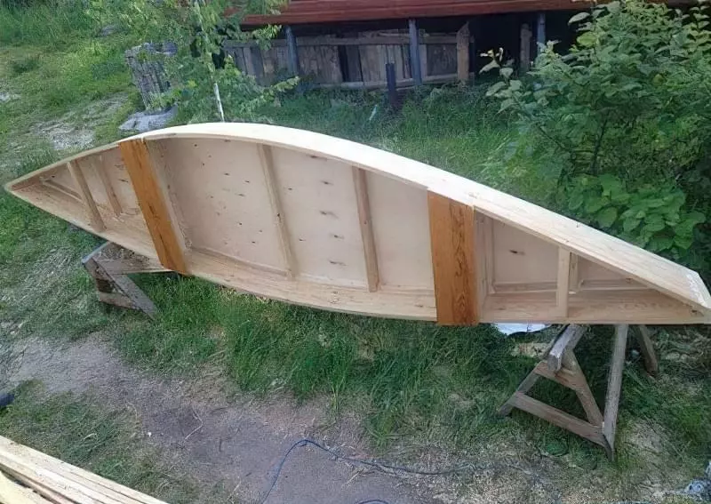 робимо дерев'яний човен-плоскодонку