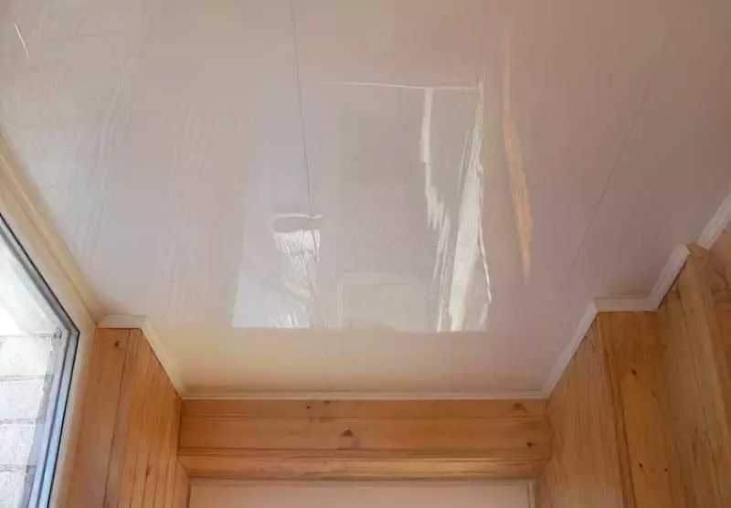Як зробити стелю з пластикових панелей у ванній і на кухні 5