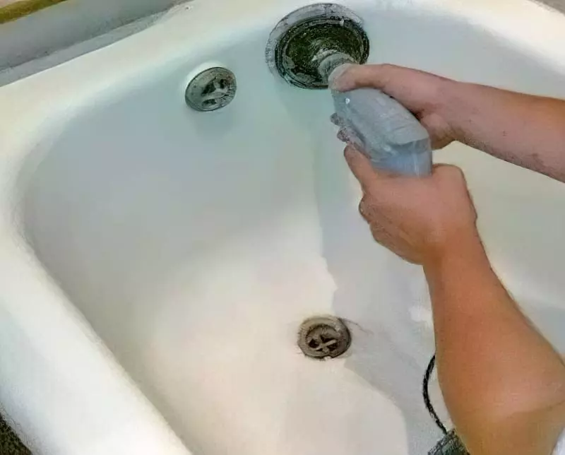 Відновлення емалі ванни своїми руками