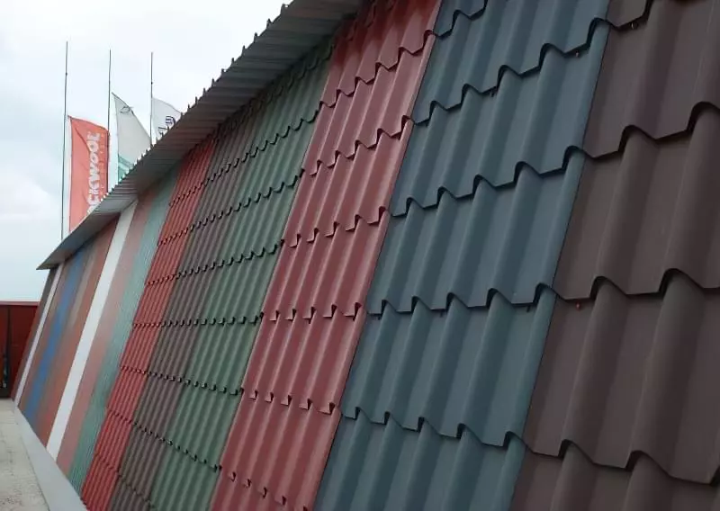 Які бувають кольори металочерепиці для даху 1