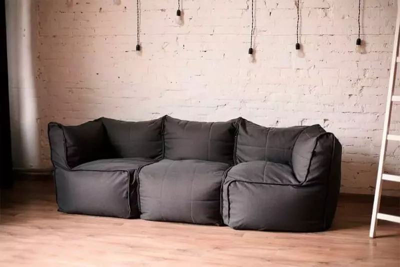 Безкаркасні дивани: особливості, плюси, мінуси, приклади 1