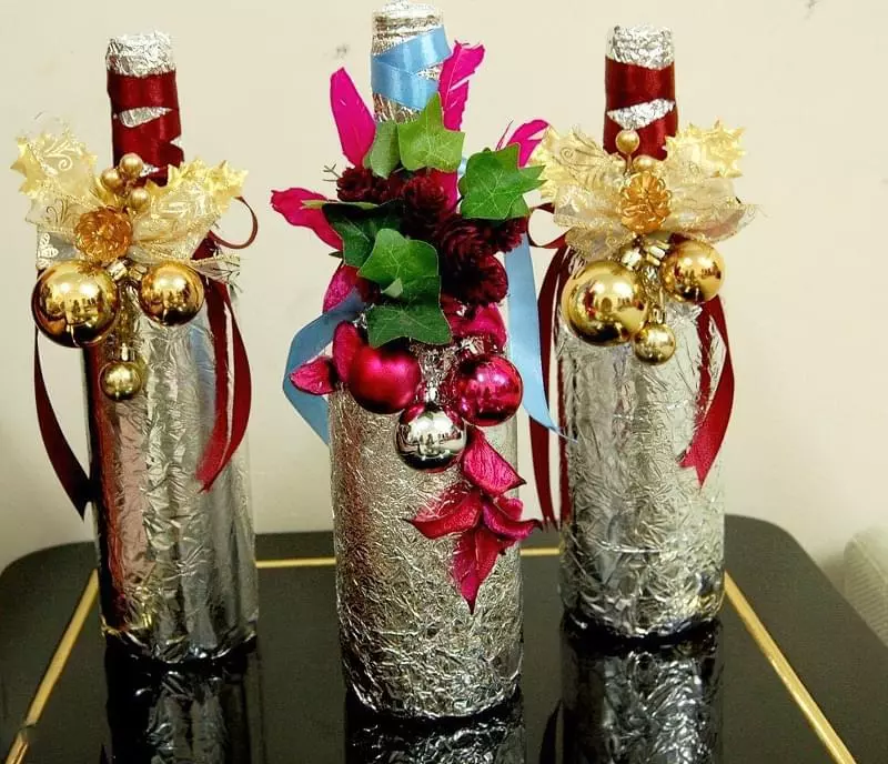 Ідеї як прикрасити пляшку шампанського до Нового року 11