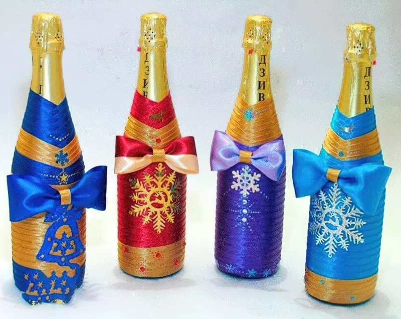 Ідеї як прикрасити пляшку шампанського до Нового року 11