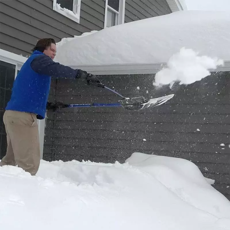Огляд лопат для чищення снігу 5