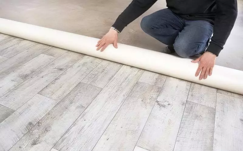 Утеплювач під лінолеум на бетонну підлогу: види і правила монтажу 3