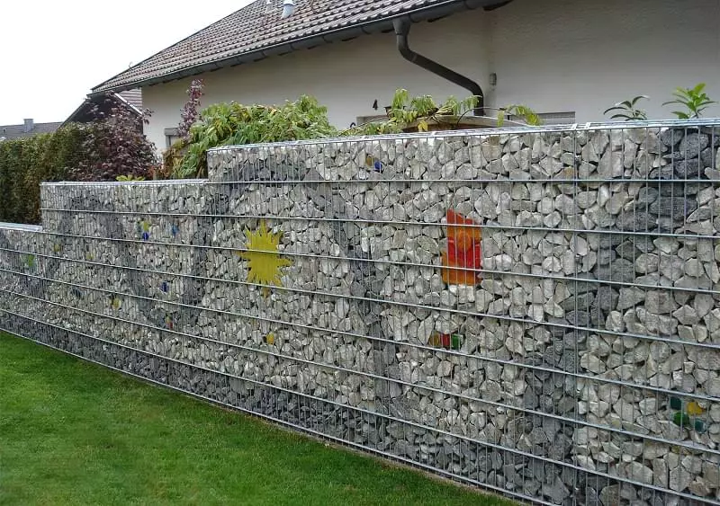 Сучасні варіанти парканів: єврожалюзі, металевий паркан, алюмінієві панелі 11