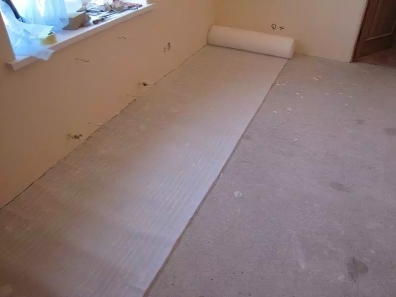 Утеплювач під лінолеум на бетонну підлогу: види і правила монтажу
