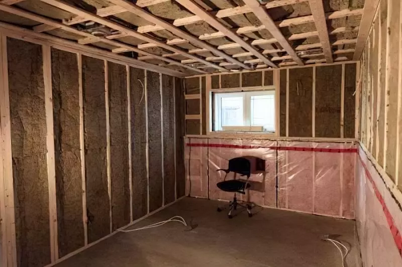 Звукоізоляція стелі в квартирі під натяжна стеля: види звукоізоляції, відгуки