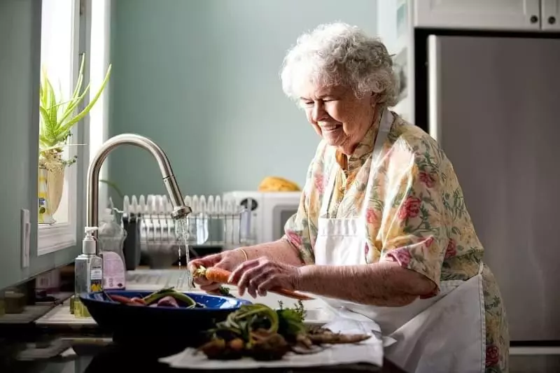 Ремонт кухні для літніх людей: що потрібно врахувати 23