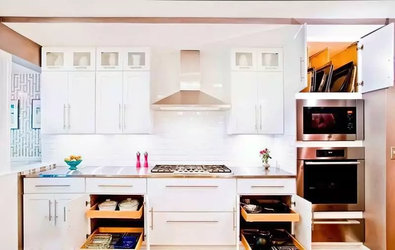Три зони зберігання на кухні: як правильно розмістити все 10