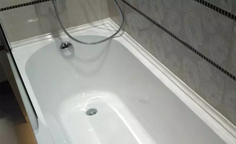 Бордюр для ванни: різновиди, плюси і мінуси 2