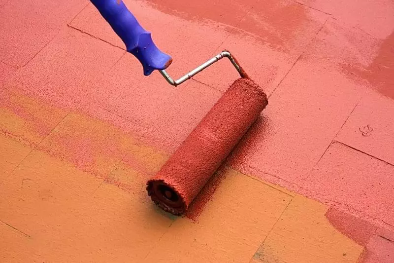 Навіщо фарбувати тротуарну плитку і як це зробити 4